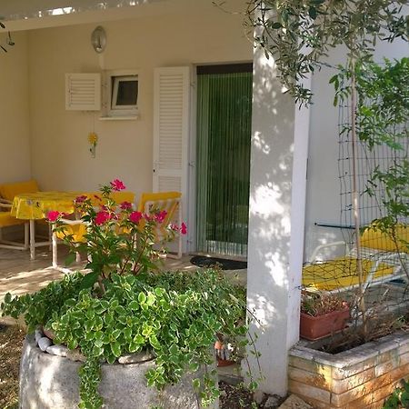 Apartment Free Parking Big Garden เปโรย ภายนอก รูปภาพ